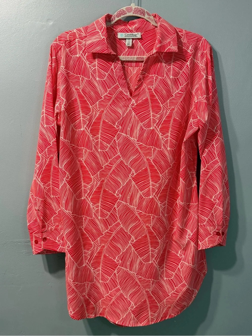 Coolibar UPF‎ 50+ Women's Koesta Coral and White Palm Leaf Cover-Up Women’s Sz M